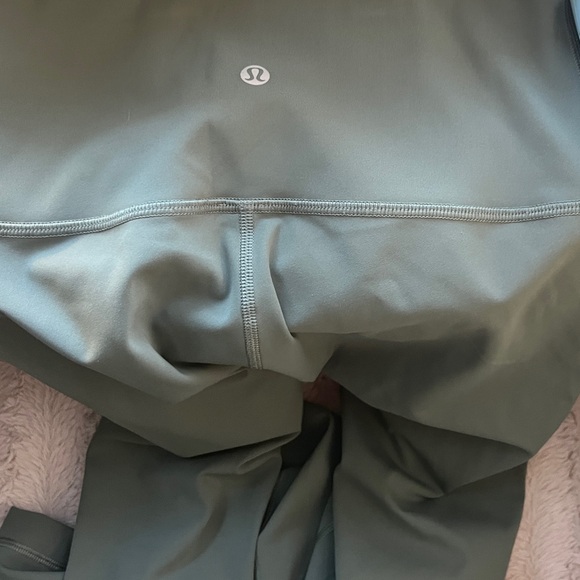 Lululemon Align High Rise 25” Leggings Muted Olive Green Size 4 - Picture 9 of 12